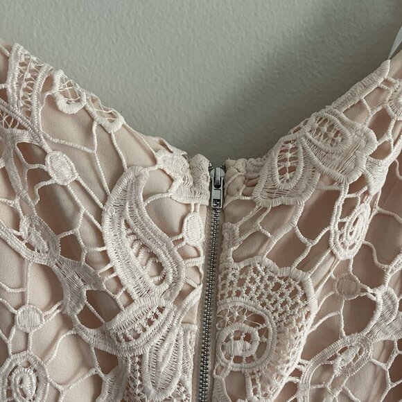 Lulus Women M Briarwood Blush Pink Lace Ruffled Bodycon Midi Dress NWT - Picture 14 of 14